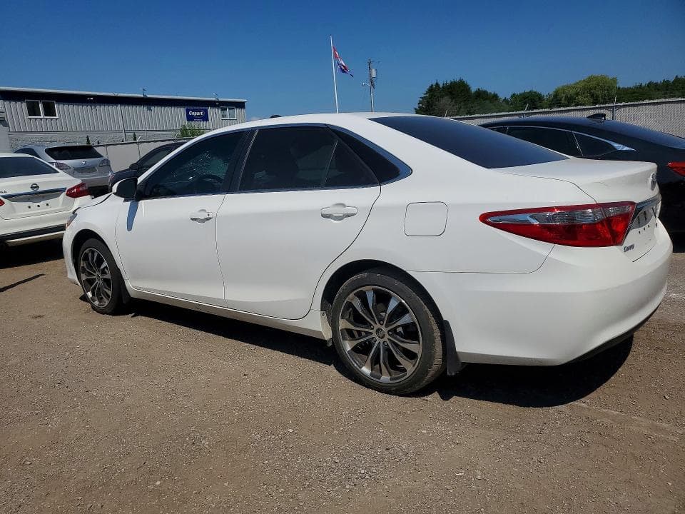 2017 TOYOTA CAMRY LE 2