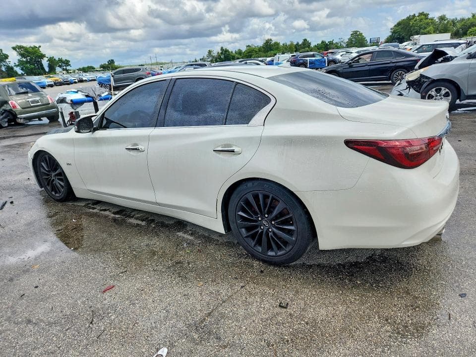 2018 INFINITI Q50 3.0T LUXE 2