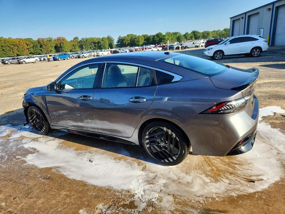 2026 NISSAN SENTRA SR 2