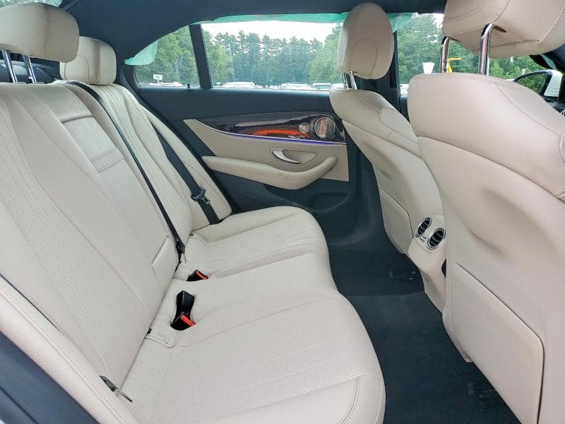2022 MERCEDES-BENZ E 450 4MATIC 10