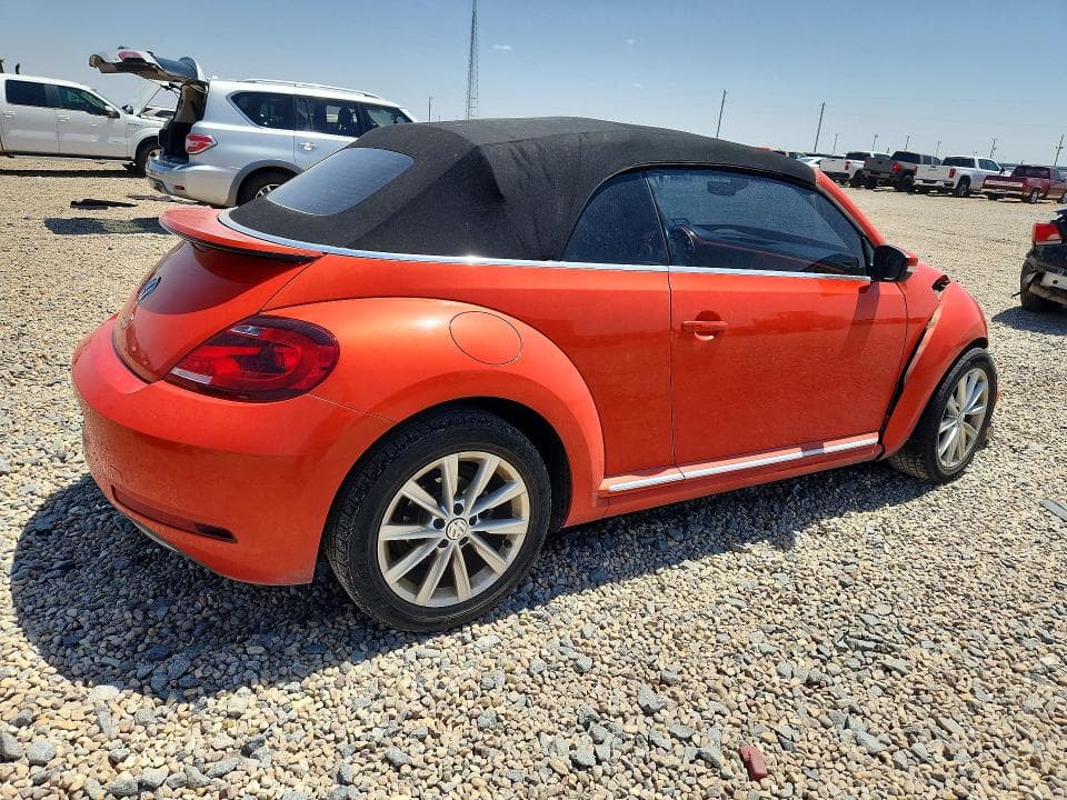 2019 VOLKSWAGEN BEETLE S 3