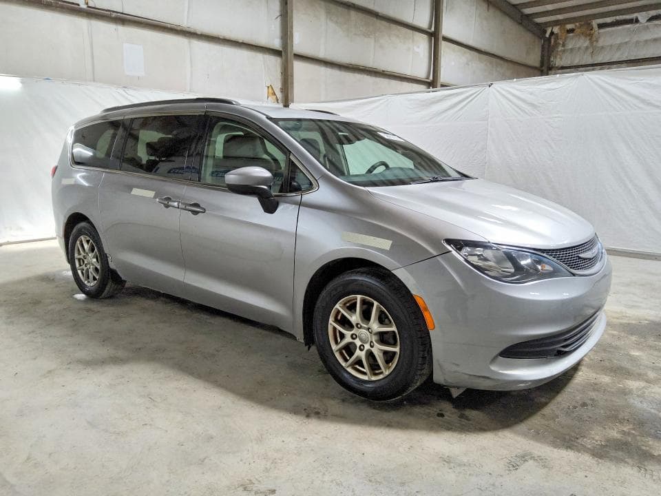 2020 CHRYSLER VOYAGER LXI 4