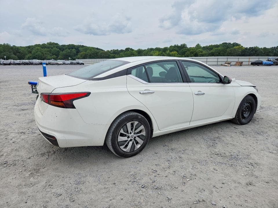 2024 NISSAN ALTIMA S 3