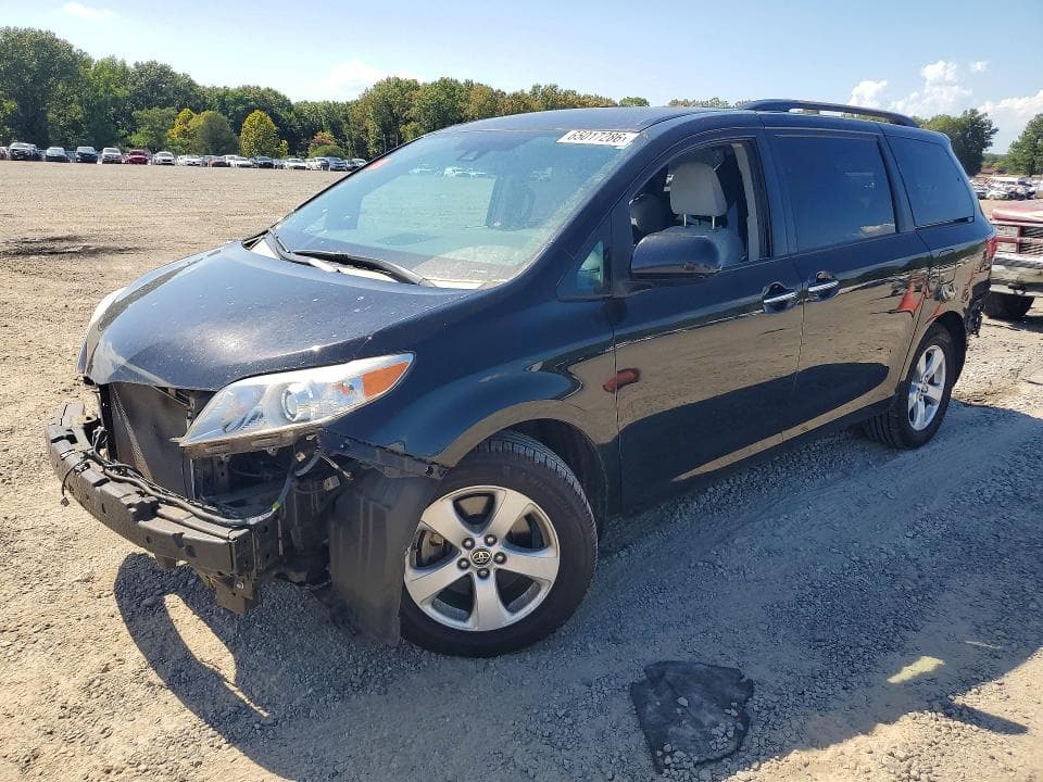 2020 TOYOTA SIENNA LE - 1