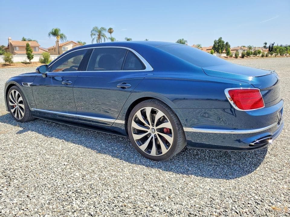 2022 BENTLEY FLYING SPUR 2