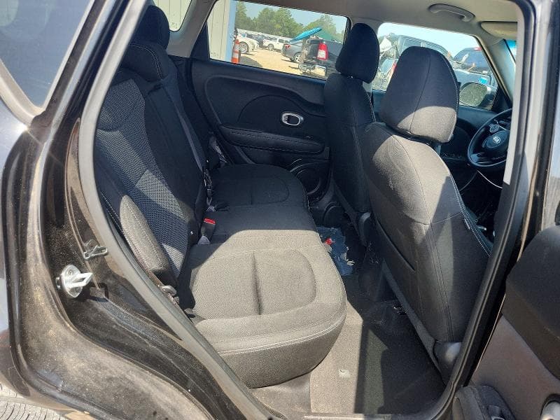 2019 KIA SOUL + 11