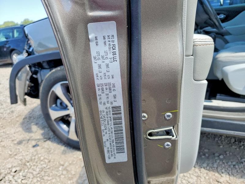 2020 JEEP CHEROKEE LIMITED 12