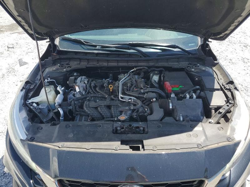 2021 NISSAN ALTIMA SR 11