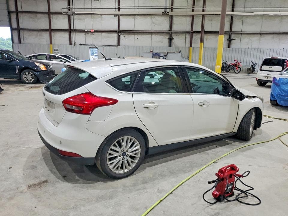 2017 FORD FOCUS TITANIUM 3