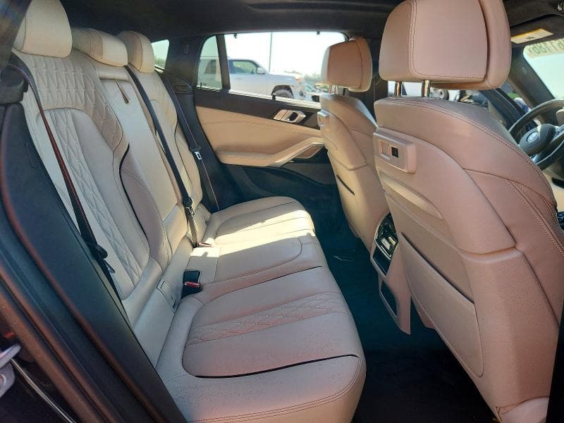 2021 BMW X6 M50I 11