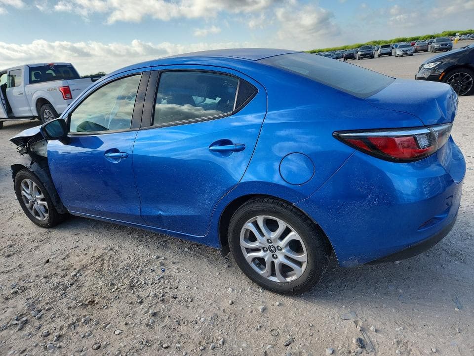 2017 TOYOTA YARIS IA BASE 2