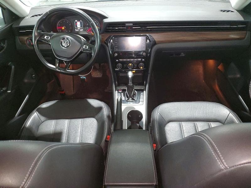 2020 VOLKSWAGEN PASSAT SEL 8