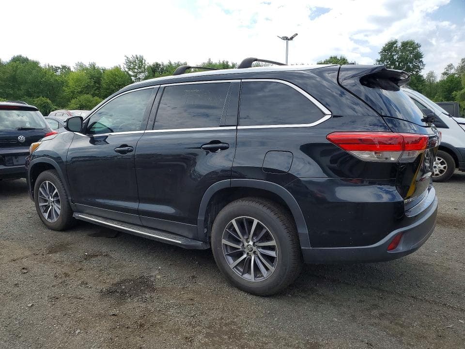 2019 TOYOTA HIGHLANDER XLE 2
