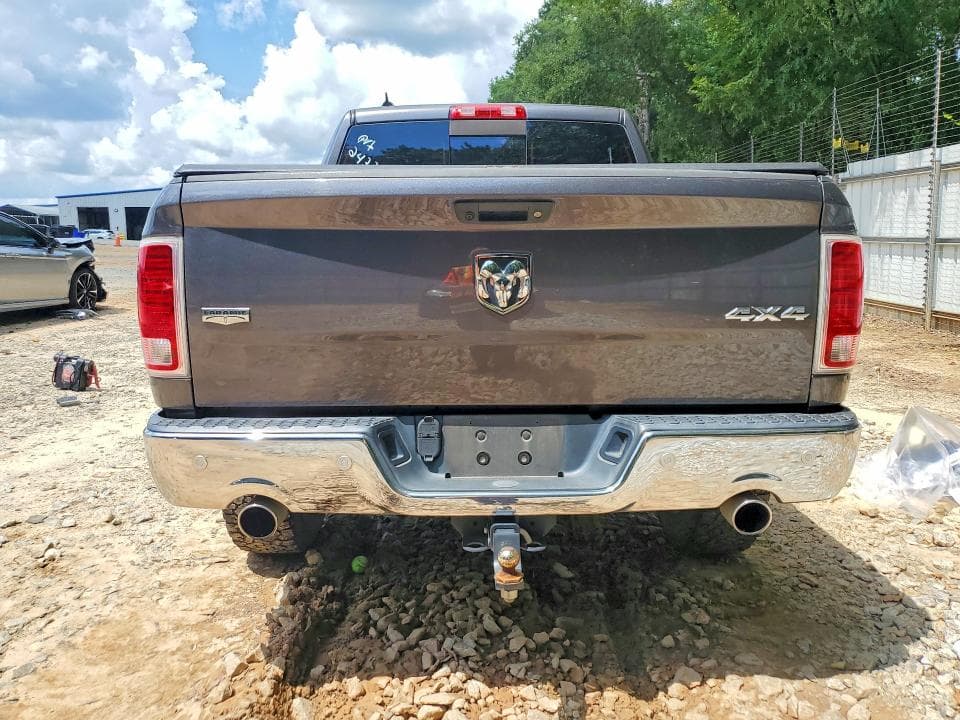 2017 RAM 1500 LARAMIE 6