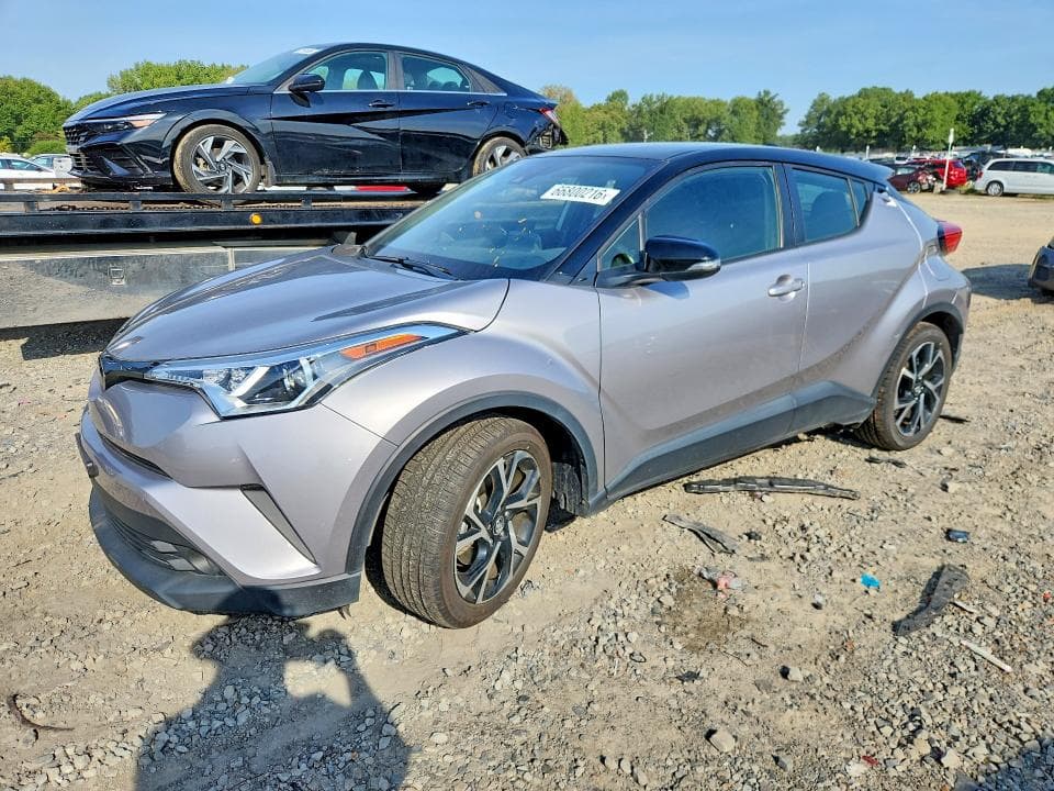 2019 TOYOTA C-HR XLE - 1