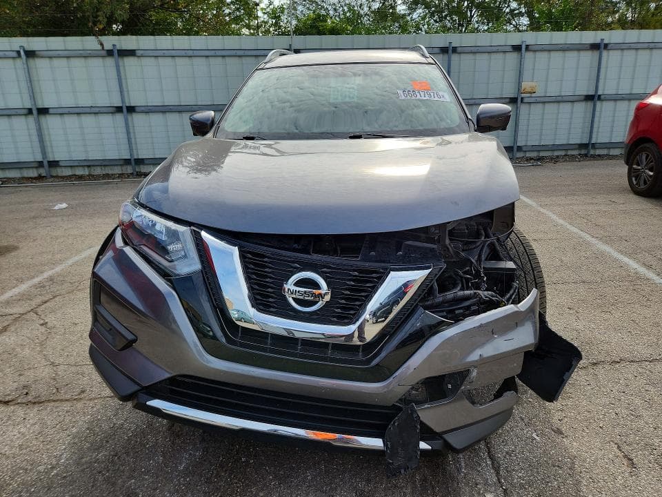 2017 NISSAN ROGUE SV 5