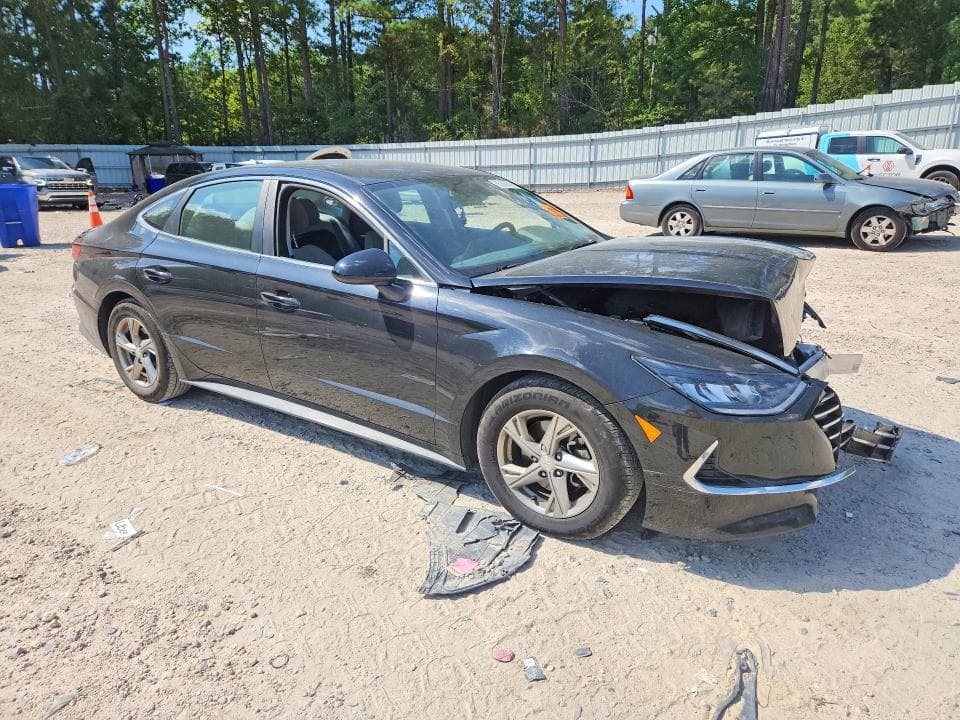 2020 HYUNDAI SONATA SE 4