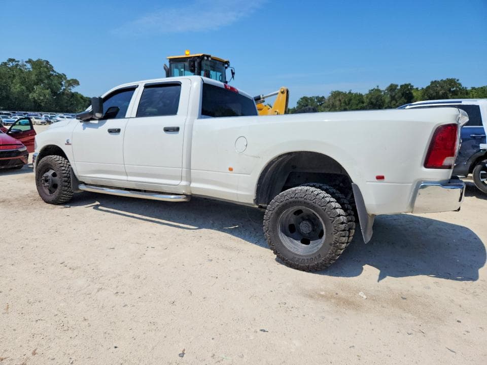 2018 RAM 3500 ST 2