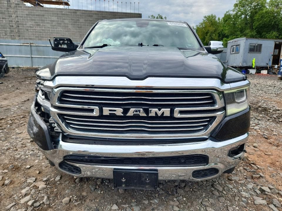 2019 RAM 1500 LARAMIE 5