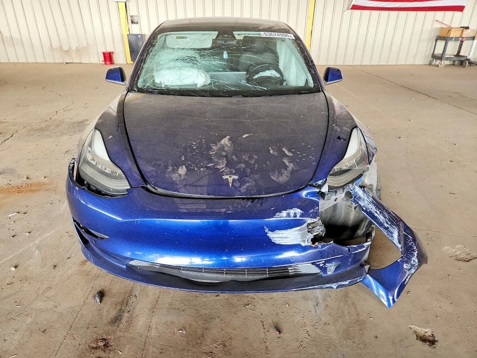 2018 TESLA MODEL 3 5