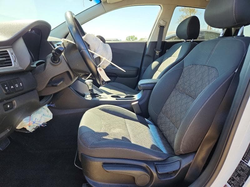 2019 KIA NIRO LX 7