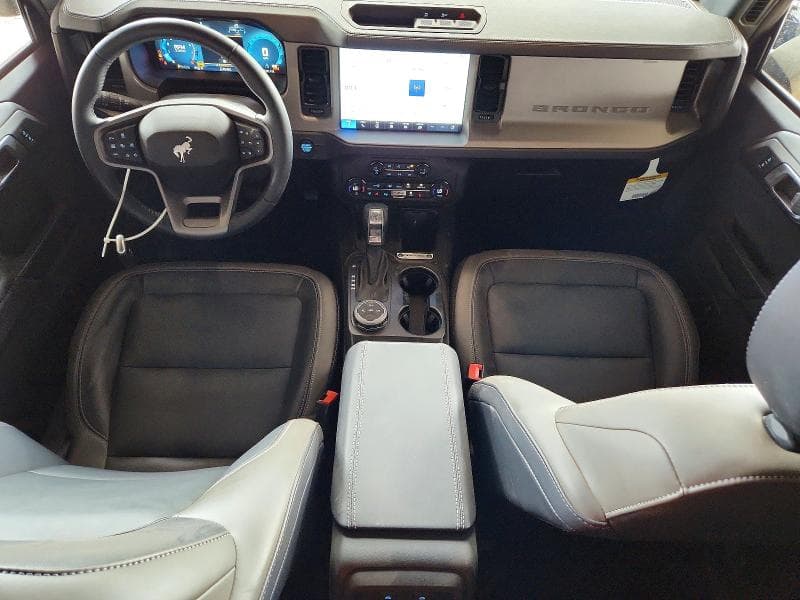 2026 FORD BRONCO OUTER BANKS 8