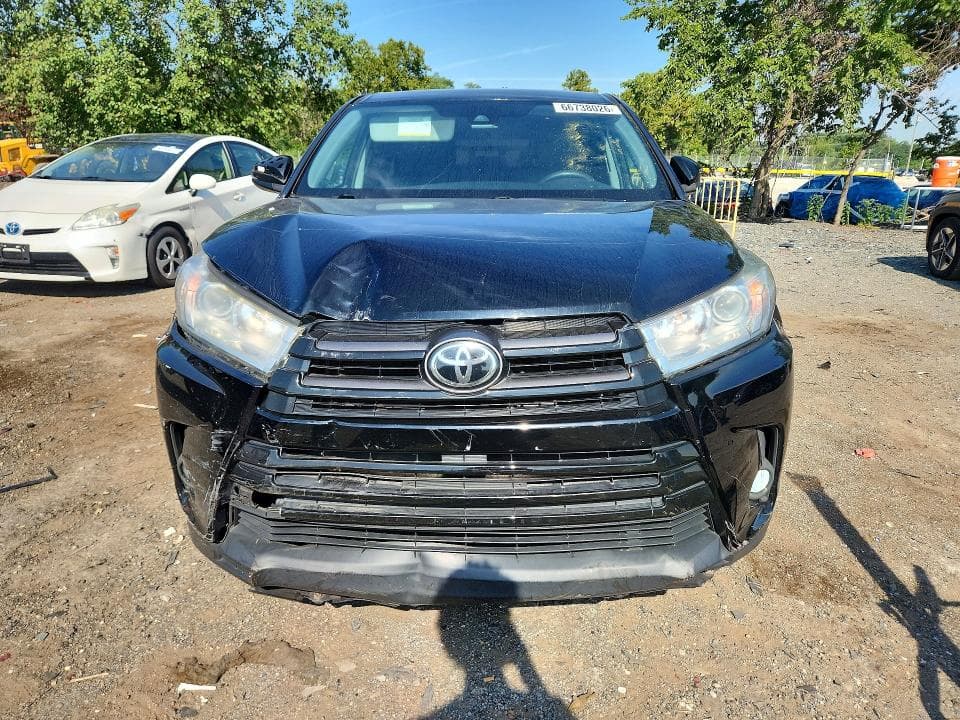 2019 TOYOTA HIGHLANDER LE 5