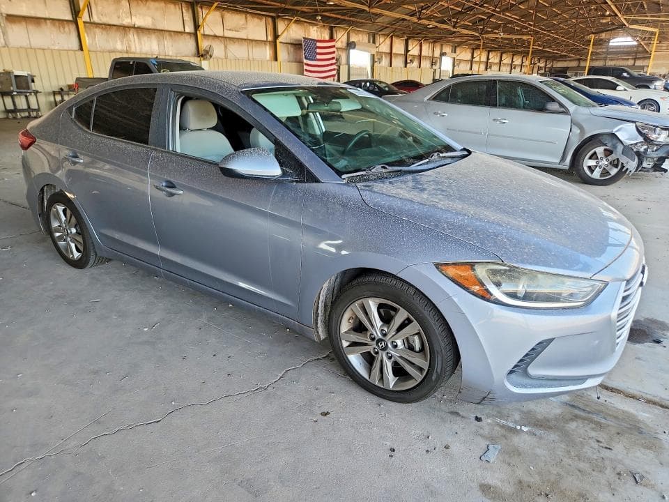 2017 HYUNDAI ELANTRA SE 4