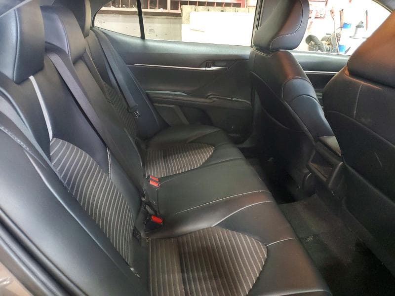 2021 TOYOTA CAMRY SE 10