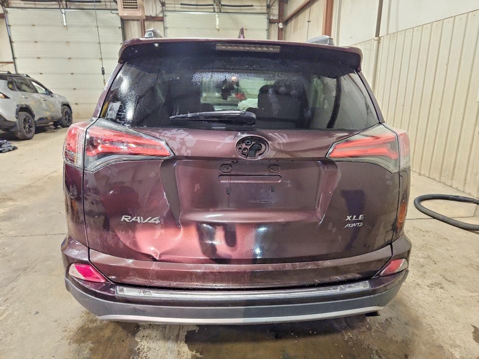 2017 TOYOTA RAV4 XLE 6