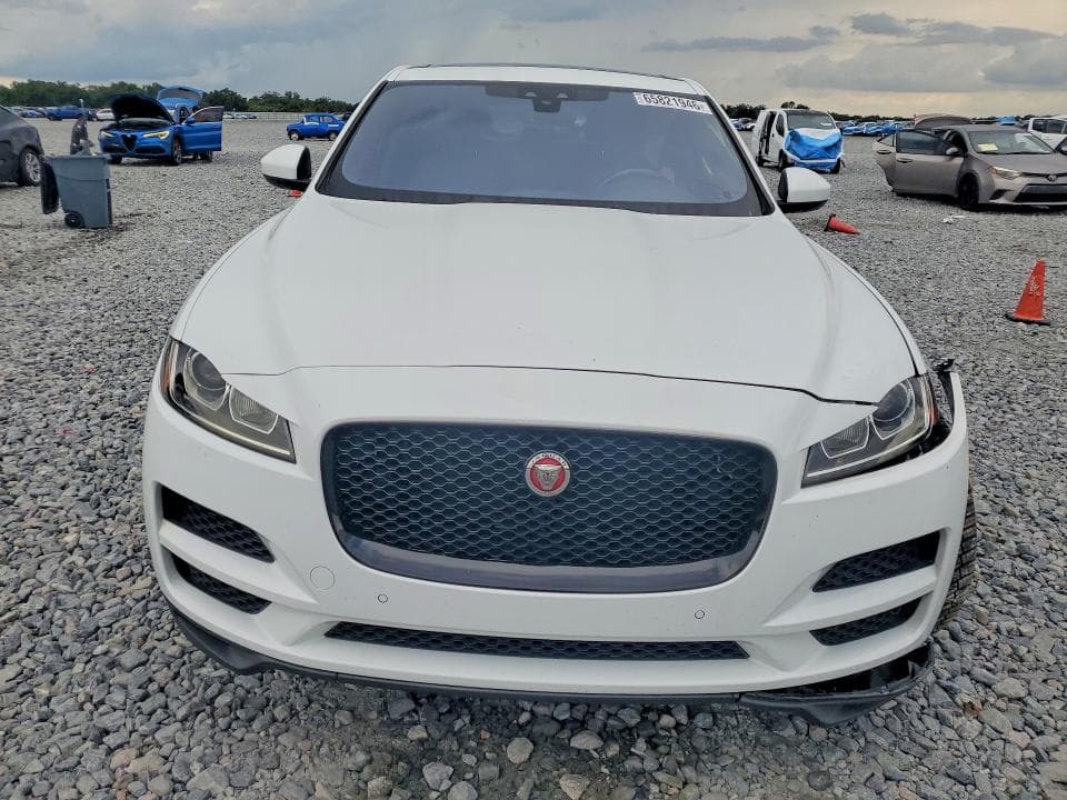 2020 JAGUAR F-PACE PREMIUM 5