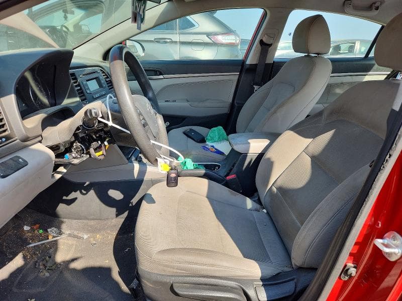 2017 HYUNDAI ELANTRA SE 7