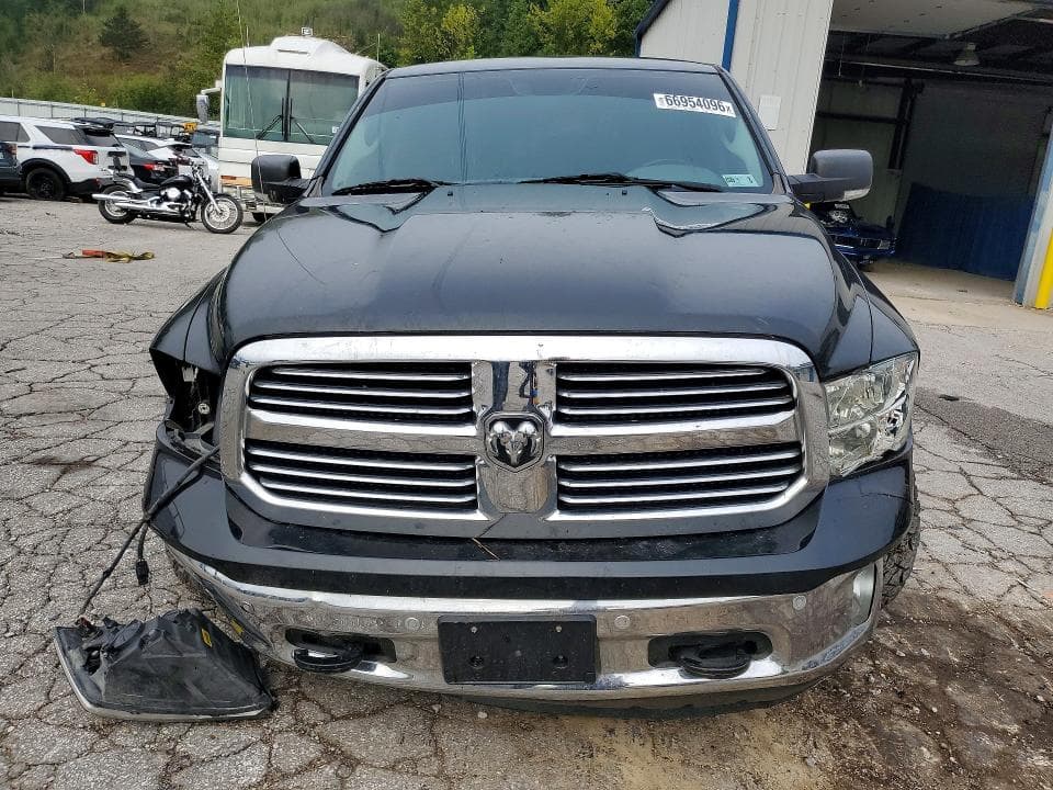 2017 RAM 1500 SLT 5