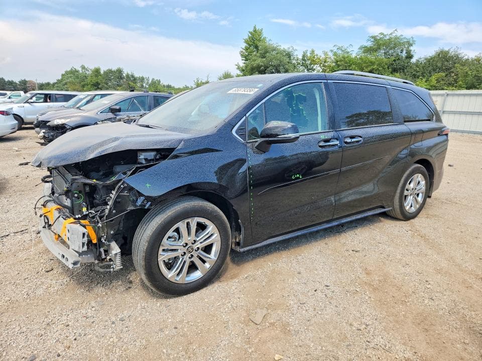 2023 TOYOTA SIENNA PLATINUM 7-PASSENGER