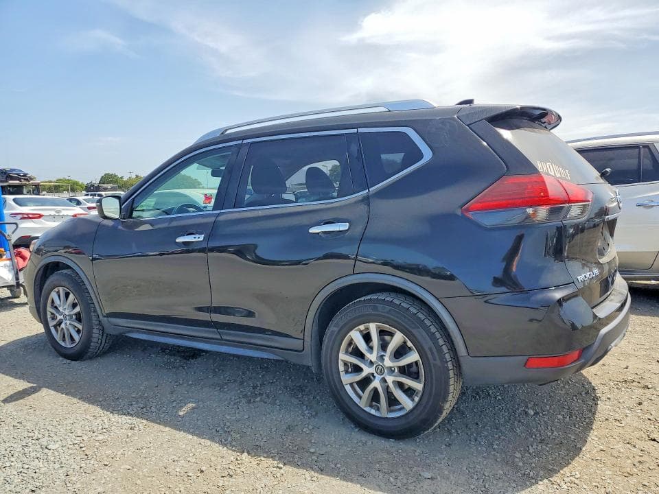 2017 NISSAN ROGUE SV 2