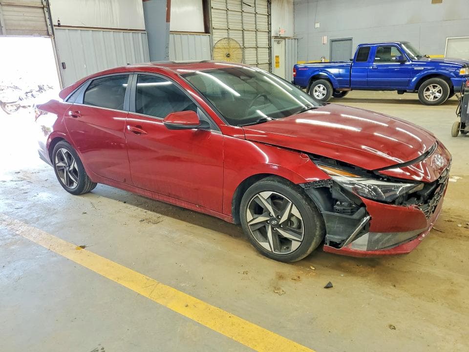 2023 HYUNDAI ELANTRA LIMITED 4