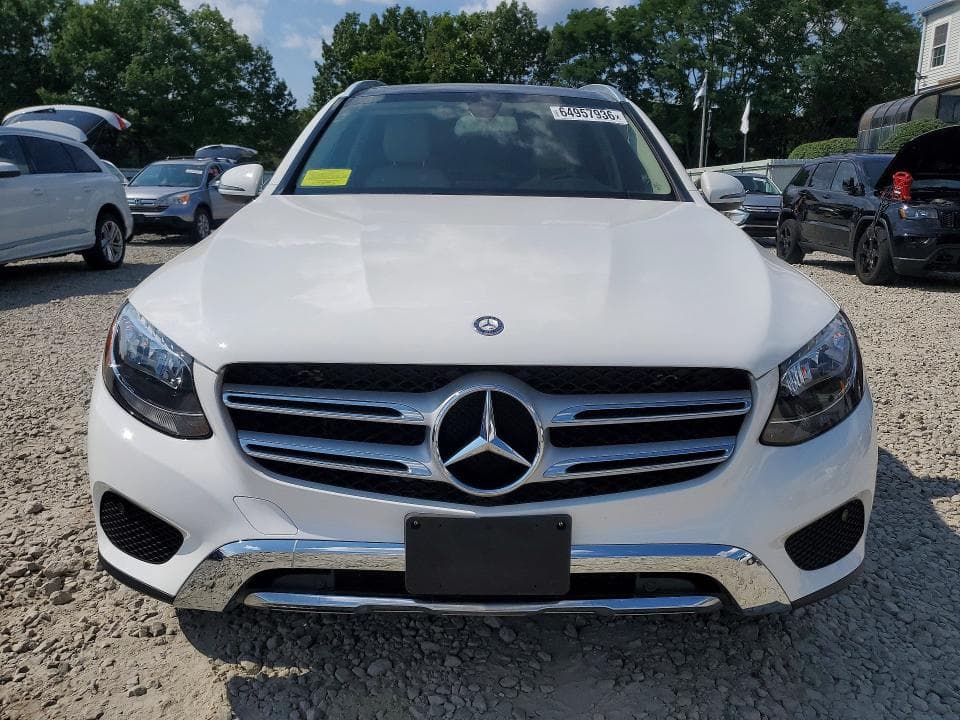 2017 MERCEDES-BENZ GLC 300 4MATIC 5