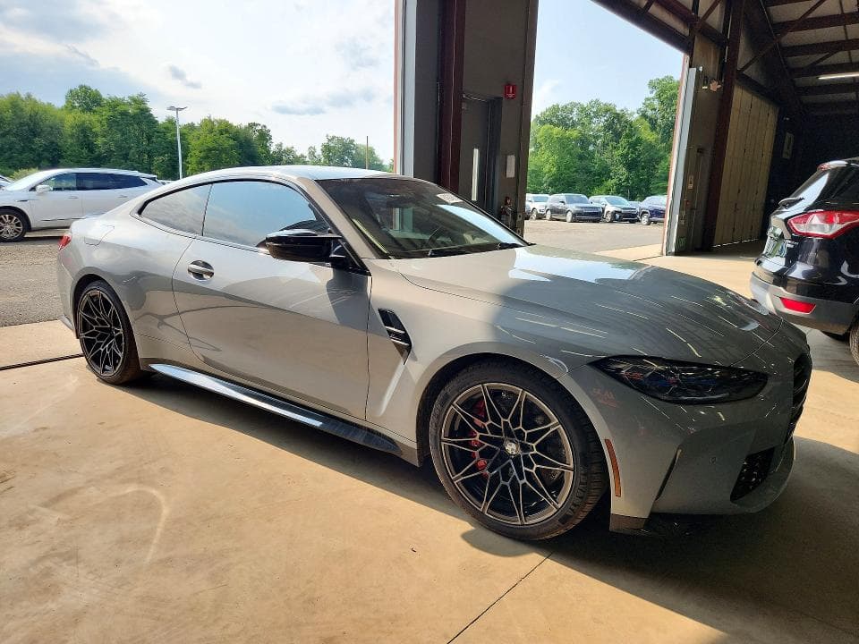 2022 BMW M4 COMPETITION 4