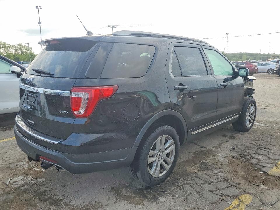 2018 FORD EXPLORER XLT 3