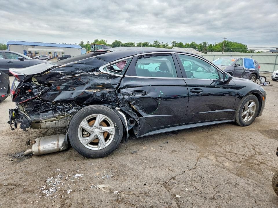 2023 HYUNDAI SONATA SE 3