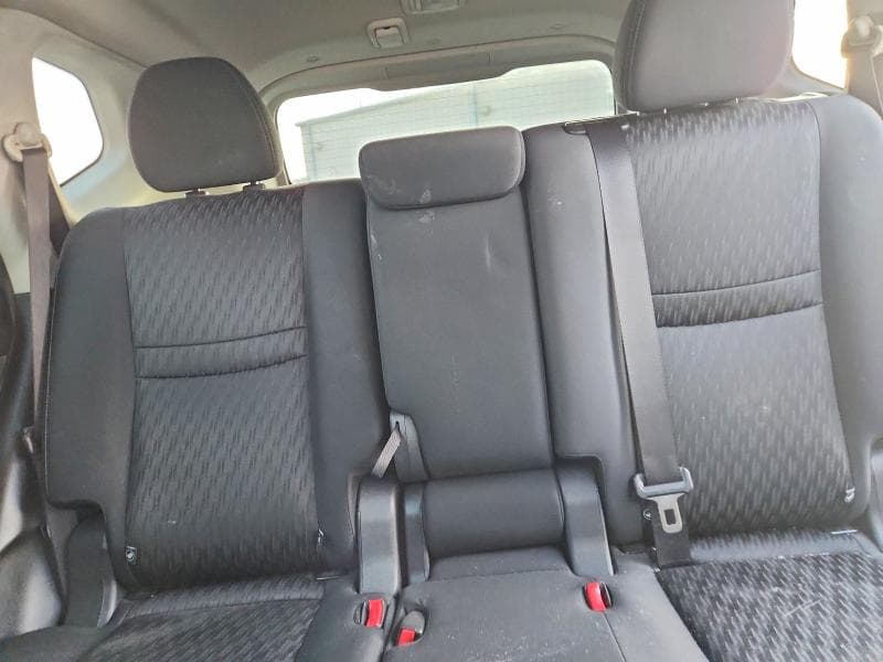 2019 NISSAN ROGUE S 10