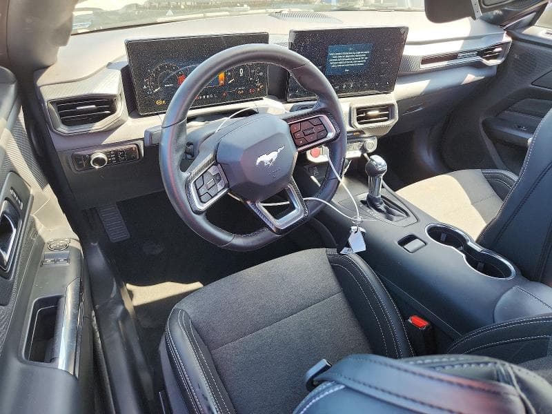 2025 FORD MUSTANG 8
