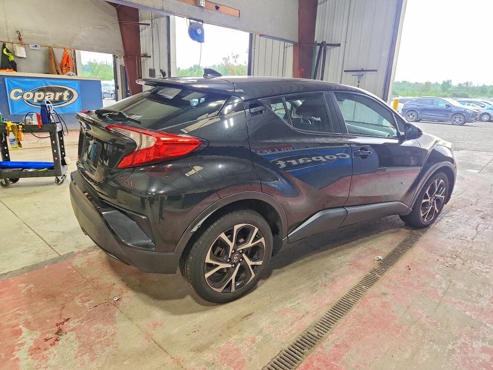 2018 TOYOTA C-HR XLE PREMIUM 3