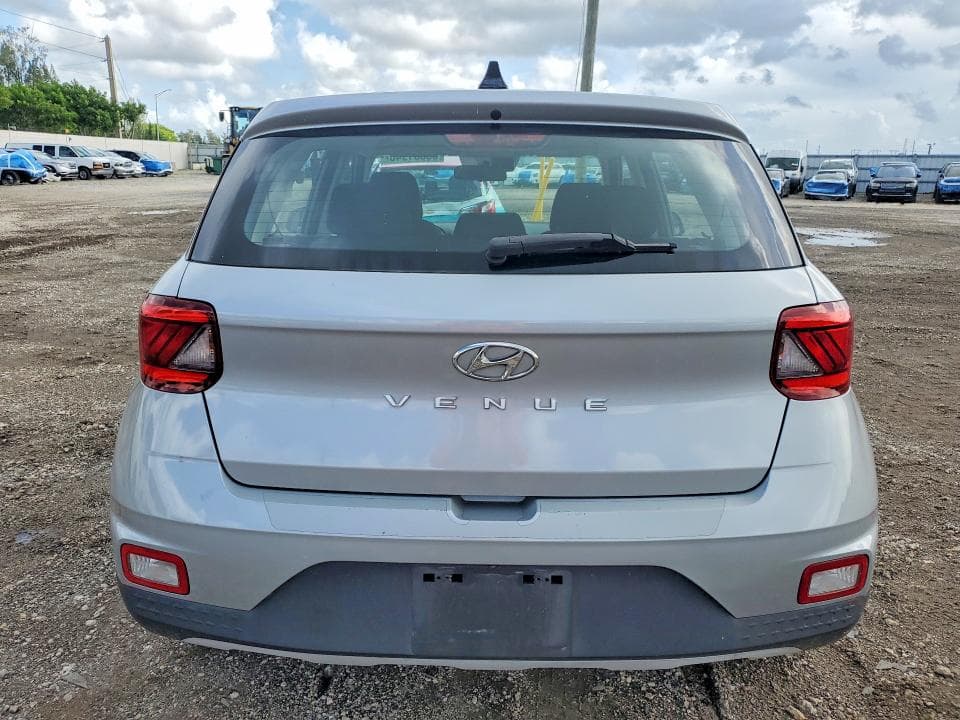 2020 HYUNDAI VENUE SE 6