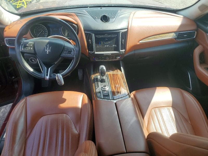 2017 MASERATI LEVANTE LUXURY 8