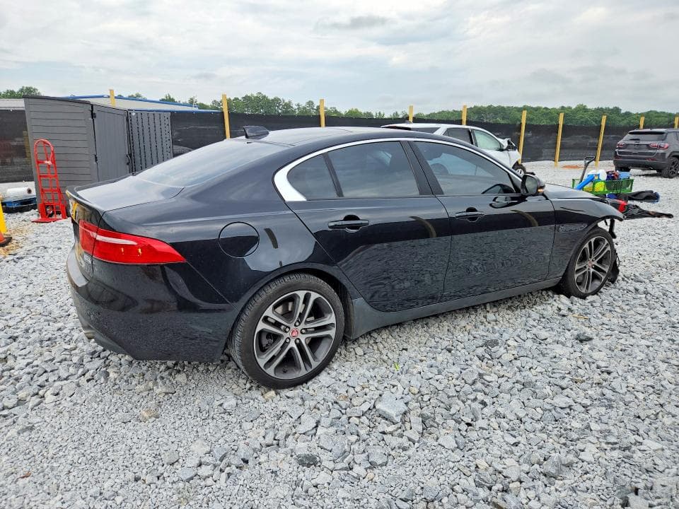 2017 JAGUAR XE PREMIUM 3