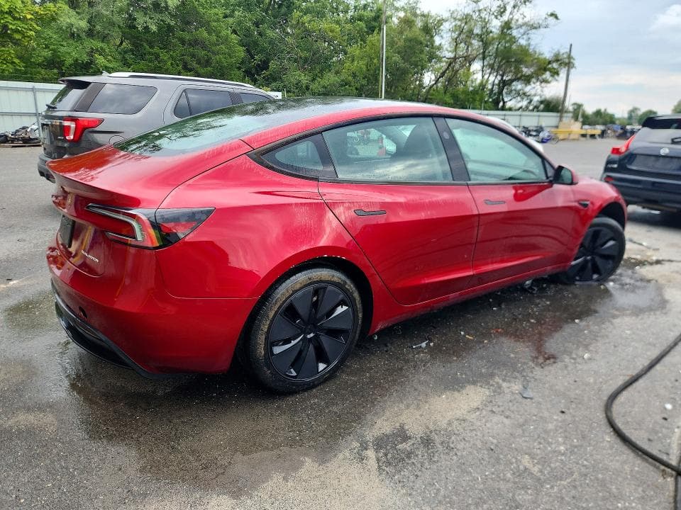 2025 TESLA MODEL 3 3