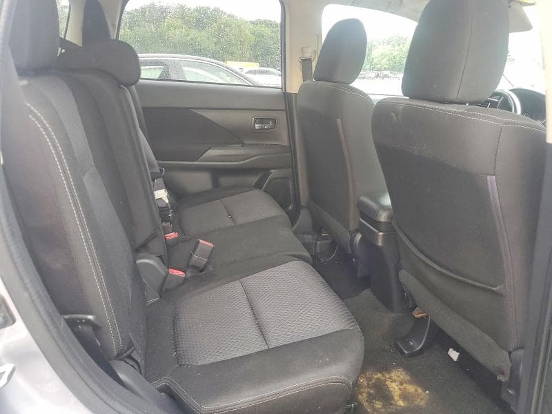 2017 MITSUBISHI OUTLANDER SE 10