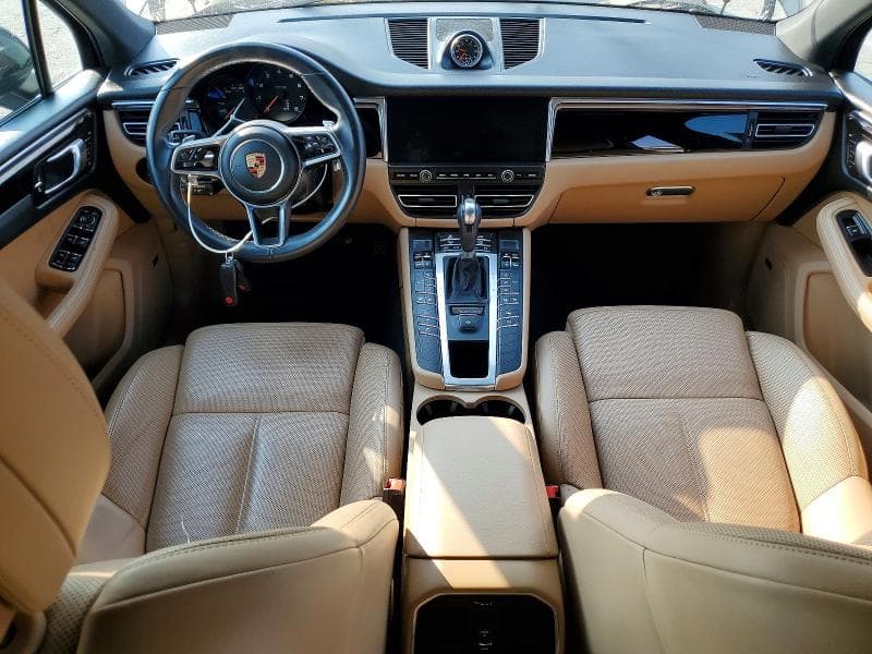 2020 PORSCHE MACAN 10