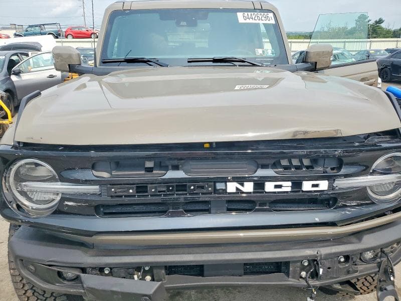 2025 FORD BRONCO OUTER BANKS 12